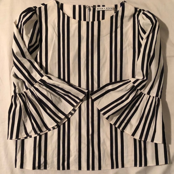 Alice + Olivia ‘Bernice’ variegated top - Picture 10 of 12